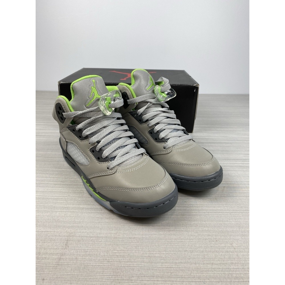 Air Jordan 5 Retro Green Bean Reflective Gray Sneakers Size 4.5Y DQ3734-003 (GS)